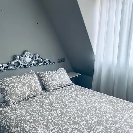 En La Zona Mas Cotizada De Apartament Cedeira
